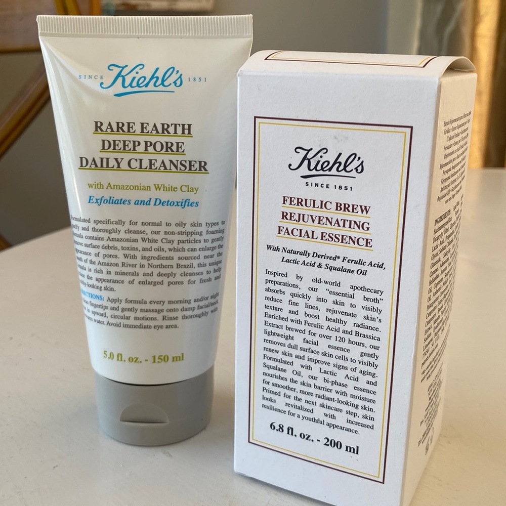 Keihl’s Ferulic Brew Rejuvenating Facial Essence & Deep Pore Cleanser